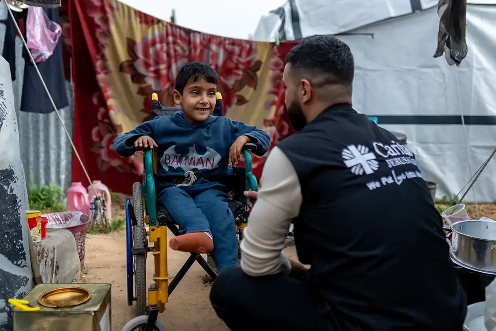 Obaida et sa famille, sous une tente à Gaza